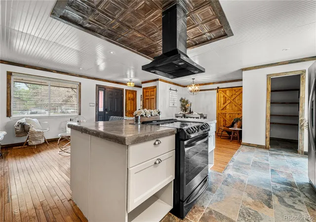 5th image of 11 Macnaughton Rd, Pueblo, CO 81001 | MLS# 1928479
