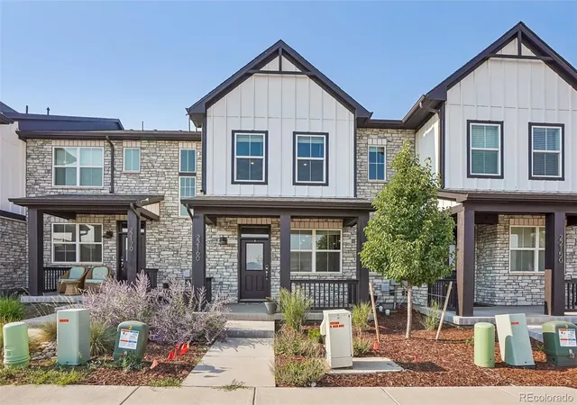 Photo 1 of Townhouse for sale at 22160 E 8th Avenue, Aurora, CO 80018 | MLS# 1924572 | Listing updated on 2026-10-27