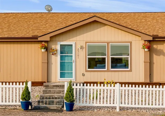 3rd image of 25101 County Road 38, La Salle, CO 80645 | MLS# 3264725
