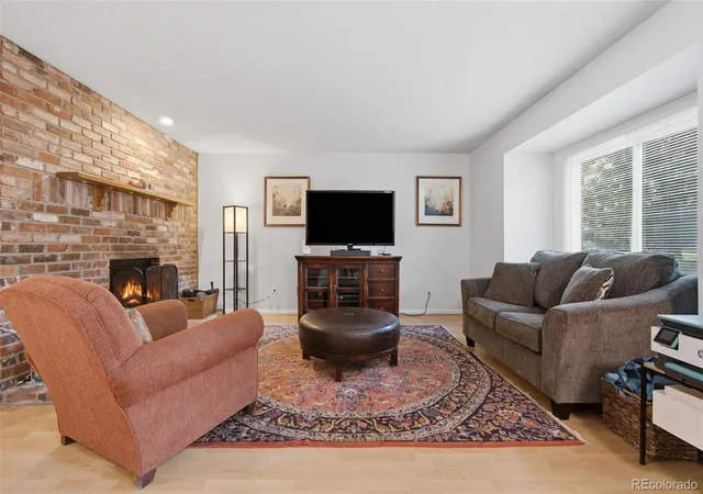 image of 7595 S Cove Cir, Centennial, CO 80122 | MLS# 7915221