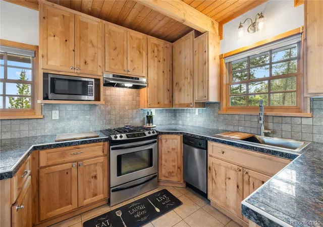 Photo 3 of Single family home for sale at 389 Mount Elbert Dr, Twin Lakes, CO 81251 | MLS# 2905720 | Listing updated on 2026-09-25
