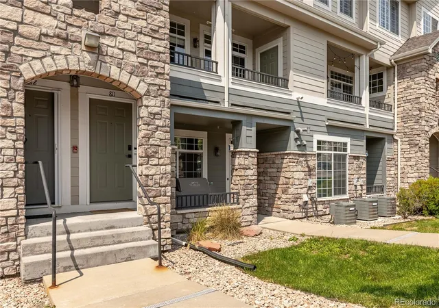 2nd image of 431 Black Feather Loop #811, Castle Rock, CO 80104 | MLS# 3380008
