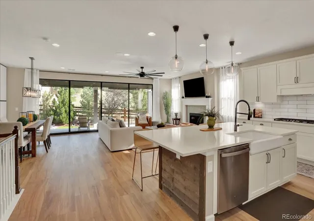 3rd image of 6917 Mentha Dr, Castle Rock, CO 80108 | MLS# 7421006