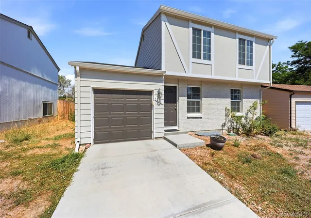 2nd image of 4221 S Quintero Wy, Aurora, CO 80013 | MLS# 3381514
