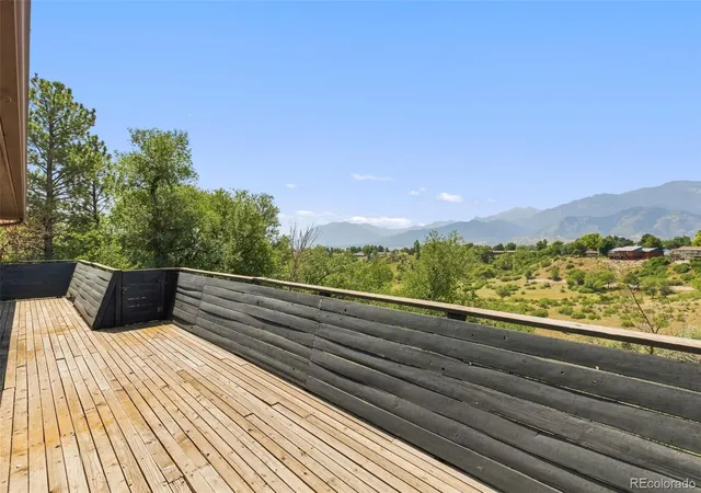 4th image of 2260 Mesa Rd, Colorado Springs, CO 80904 | MLS# 9619814