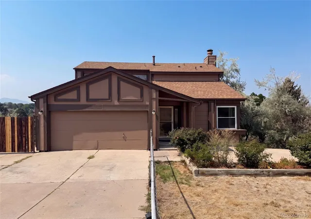 Photo 1 of Single family home for sale at 8273 W Plymouth Pl, Littleton, CO 80128 | MLS# 6100018 | Listing updated on 2026-09-03