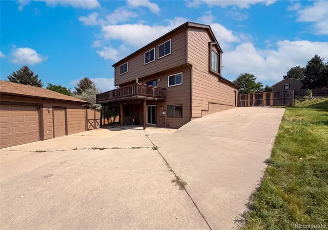 Photo 5 of Single family home for sale at 8273 W Plymouth Pl, Littleton, CO 80128 | MLS# 6100018 | Listing updated on 2026-09-03