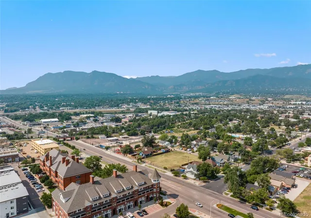 Listing Photo 2 - Condo for sale in building located at 201 E Las Animas St, Colorado Springs, CO 80903 - Unit #301