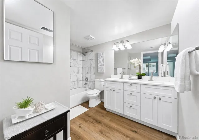 2nd image of 12093 W Cross Dr #204, Littleton, CO 80127 | MLS# 5907748