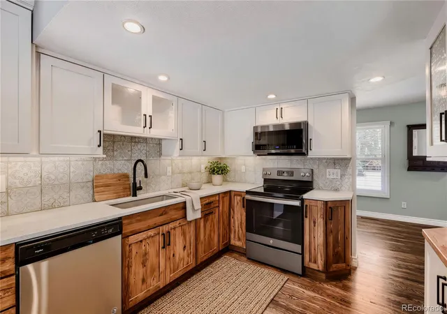 2nd image of 10066 Teton Ct, Lone Tree, CO 80124 | MLS# 9775633
