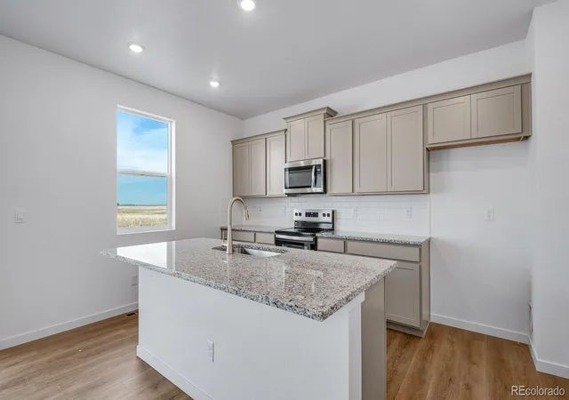 3rd image of 43033 Castle Stuart St, Elizabeth, CO 80107 | MLS# 5093451