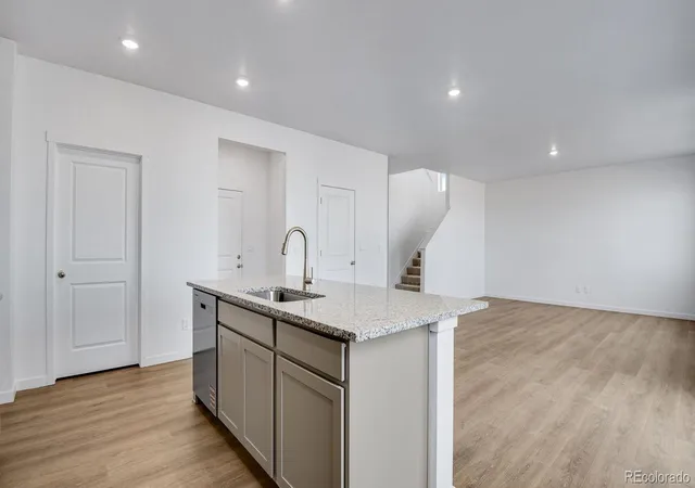 4th image of 43033 Castle Stuart St, Elizabeth, CO 80107 | MLS# 5093451