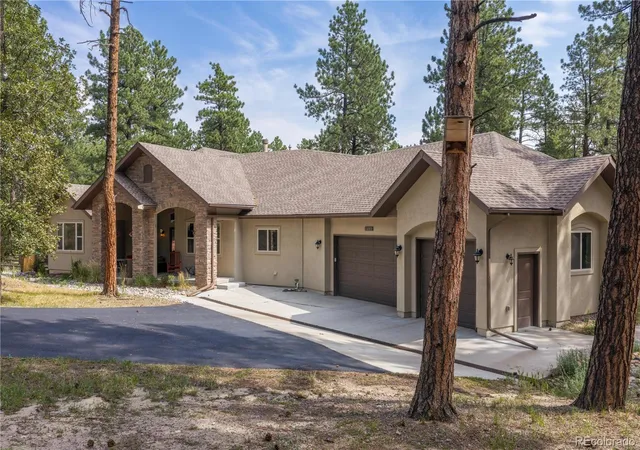 1st image of 1395 Gore Cir, Larkspur, CO 80118 | MLS# 2387702