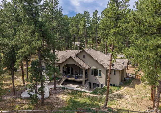 Photo 3 of Single family home for sale at 1395 Gore Cir, Larkspur, CO 80118 | MLS# 2387702 | Listing updated on 2026-09-26