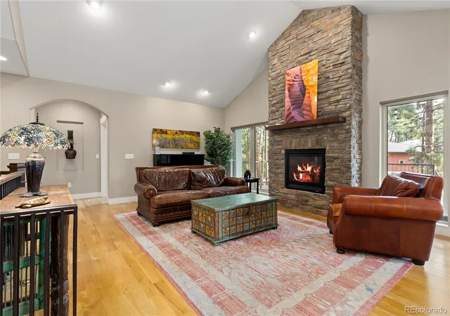 5th image of 1395 Gore Cir, Larkspur, CO 80118 | MLS# 2387702