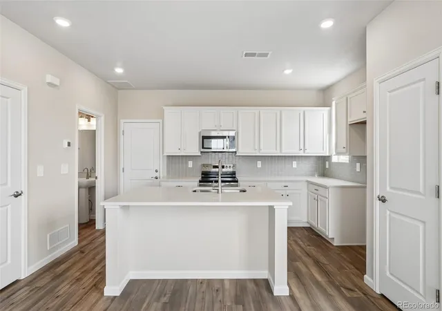 Photo 3 of Sale Pending at 2326 Bufflehead Way, Johnstown, CO 80534 | MLS# 8118737 | Listing updated on 2026-09-25
