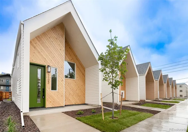 2nd image of 1121 S Dahlia St, Denver, CO 80246 | MLS# 9547484