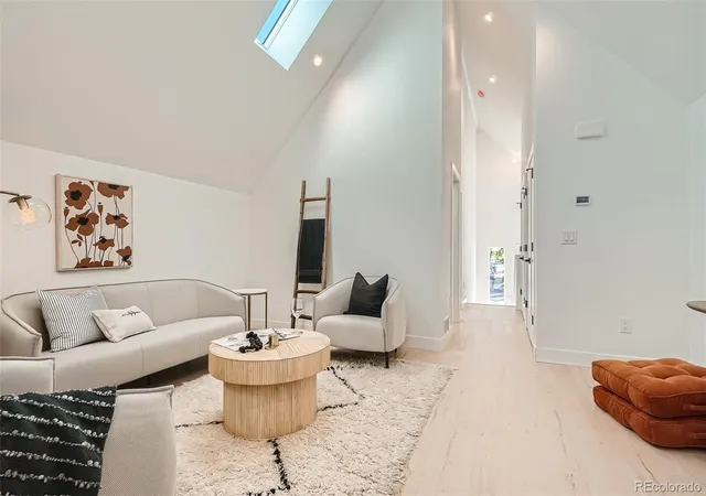 4th image of 1121 S Dahlia St, Denver, CO 80246 | MLS# 9547484