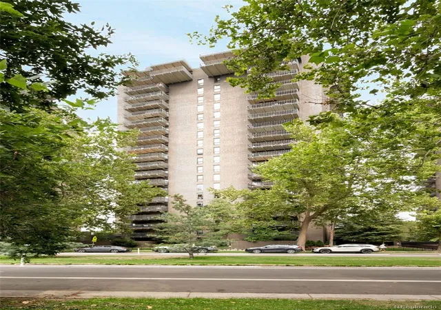 Photo 2 of Condo for sale at 460 S Marion Pkwy #1052, Denver, CO 80209 | MLS# 4152633 | Listing updated on 2026-09-02