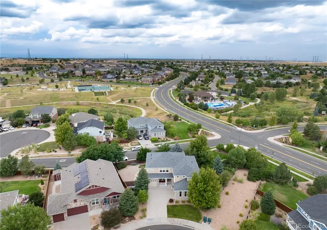 Photo 3 of Single family home for sale at 5205 S Haleyville Way, Aurora, CO 80016 | MLS# 7052612 | Listing updated on 2026-08-17