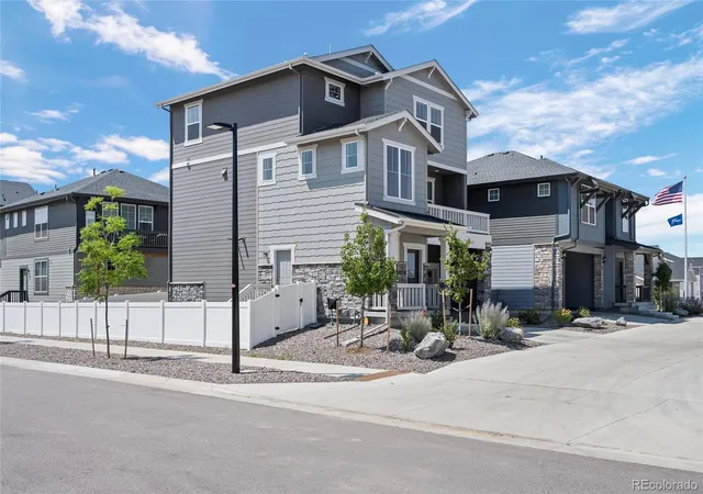 3rd image of 1949 S Fultondale Wy, Aurora, CO 80018 | MLS# 9528818