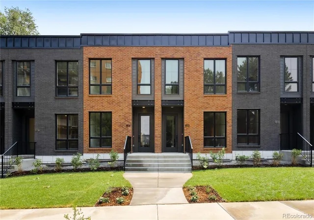 2nd image of 822 Dahlia St, Denver, CO 80220 | MLS# 1958853