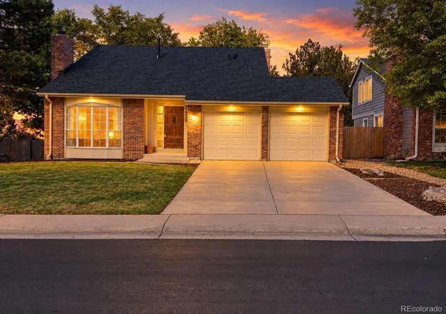 Photo 1 of Single family home for sale at 2439 W Kettle Cir, Littleton, CO 80120 | MLS# 7846625 | Listing updated on 2026-10-16