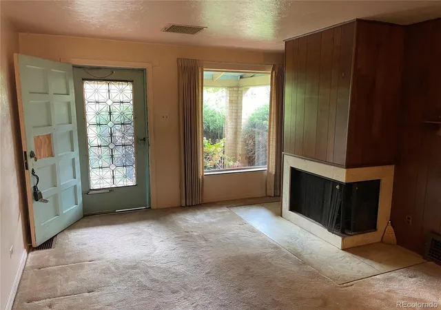 Photo 2 of Single family home for sale at 1055 Krameria St, Denver, CO 80220 | MLS# 5666074 | Listing updated on 2026-10-15