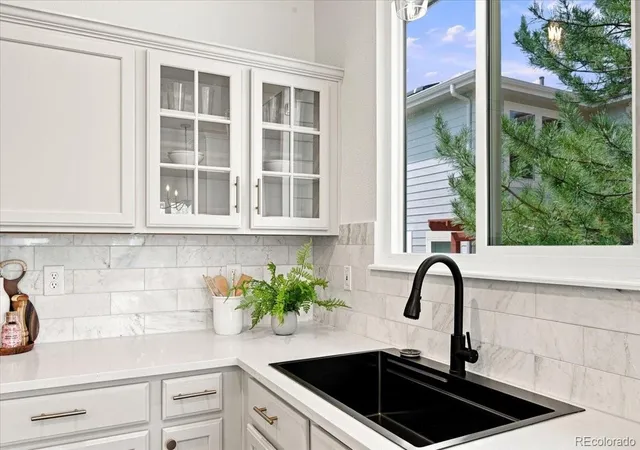 3rd image of 10648 Braselton St, Highlands Ranch, CO 80126 | MLS# 2252217