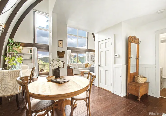 3rd image of 34877 Forest Estate Rd, Evergreen, CO 80439 | MLS# 7295510