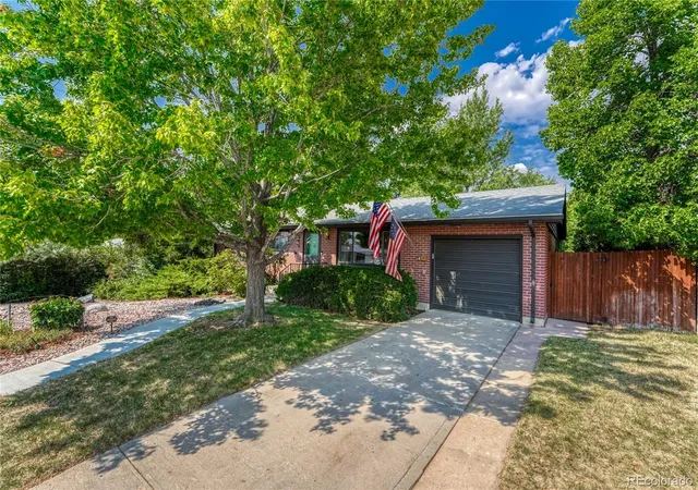2nd image of 395 S Lee St, Lakewood, CO 80226 | MLS# 8957729