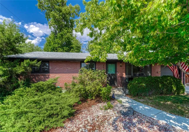 Photo 3 of Single family home for sale at 395 S Lee St, Lakewood, CO 80226 | MLS# 8957729 | Listing updated on 2026-08-14