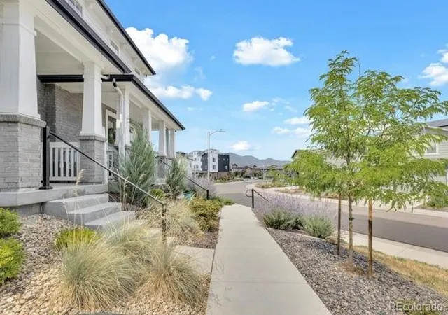 Photo 2 of Townhouse for sale at 8417 Mount Kataka St, Littleton, CO 80125 | MLS# 4226061 | Listing updated on 2026-08-27