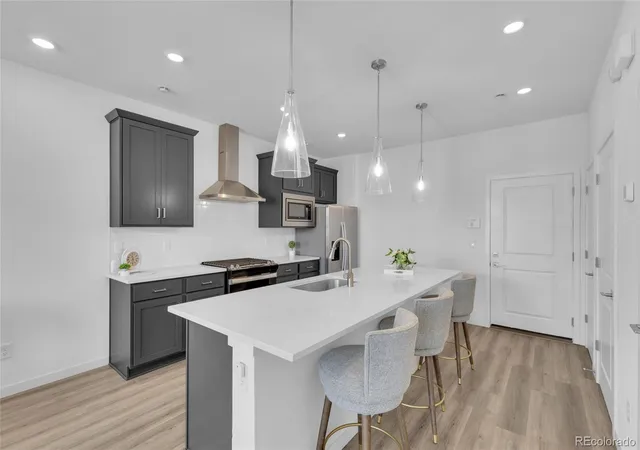 Photo 3 of Townhouse for sale at 8417 Mount Kataka St, Littleton, CO 80125 | MLS# 4226061 | Listing updated on 2026-08-27