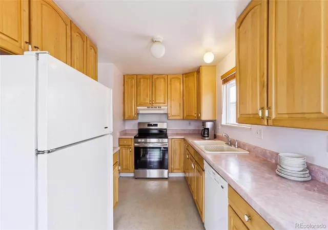 3rd image of 10931 Tennyson Ct, Westminster, CO 80031 | MLS# 9828240