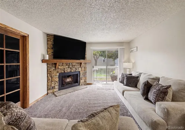 3rd image of 14142 E Colorado Dr, Aurora, CO 80012