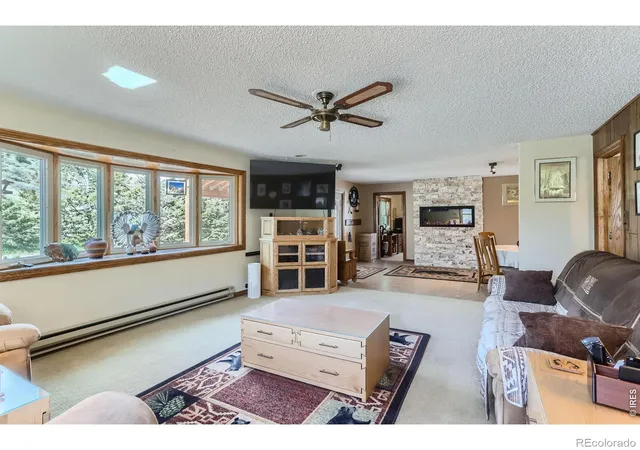 4th image of 16450 Dakota Ridge Rd, Longmont, CO 80503 | MLS# IR1066173