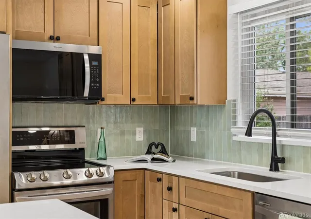 Photo 2 of Single family home for sale at 2557 Kendall St, Edgewater, CO 80214 | MLS# 7489468 | Listing updated on 2026-09-18