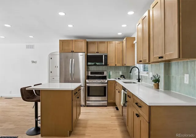 Photo 3 of Single family home for sale at 2557 Kendall St, Edgewater, CO 80214 | MLS# 7489468 | Listing updated on 2026-09-18