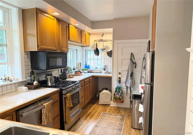 4th image of 1059 Jackson St, Denver, CO 80206 | MLS# 8005323