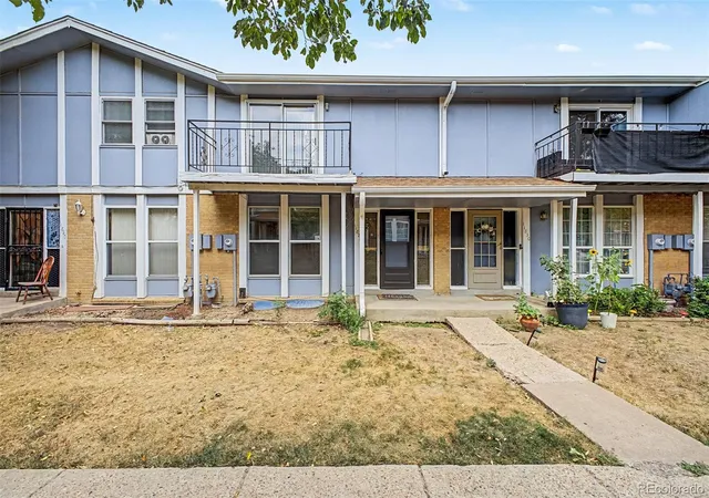 1st image of 11822 E Canal Dr, Aurora, CO 80011 | MLS# 1949135