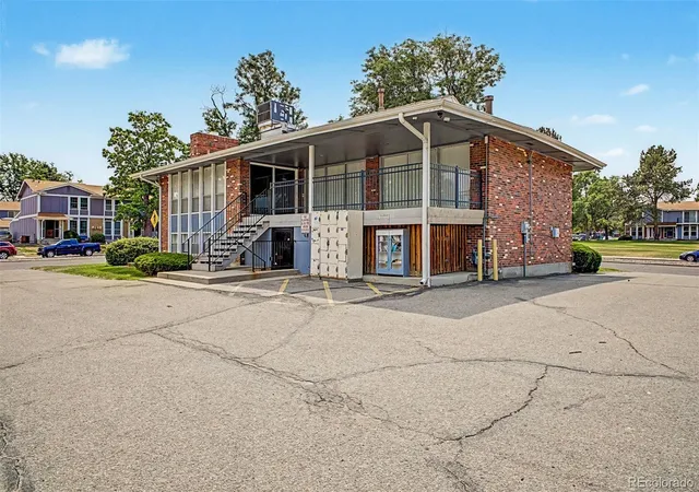 40th image of 11822 E Canal Dr, Aurora, CO 80011 | MLS# 1949135