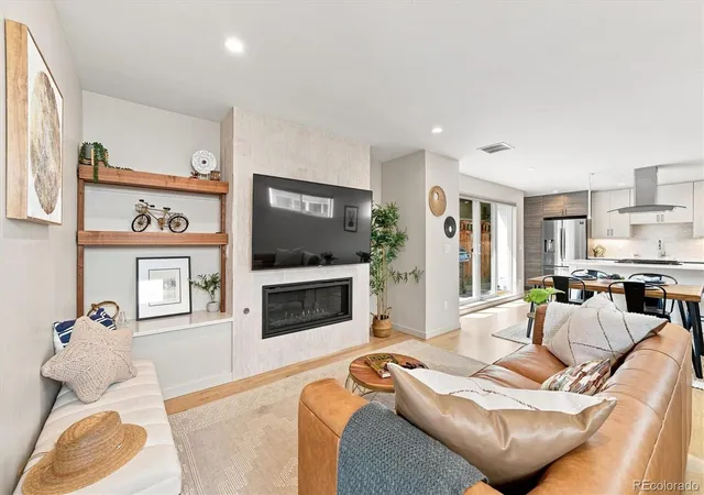Photo 4 of Single family home for sale at 1415 Irving St, Denver, CO 80204 | MLS# 9572312 | Listing updated on 2026-09-25