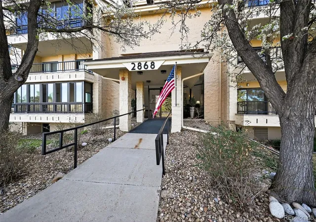 image of 2868 S Heather Gardens Wy #103, Aurora, CO 80014 | MLS# 6998617