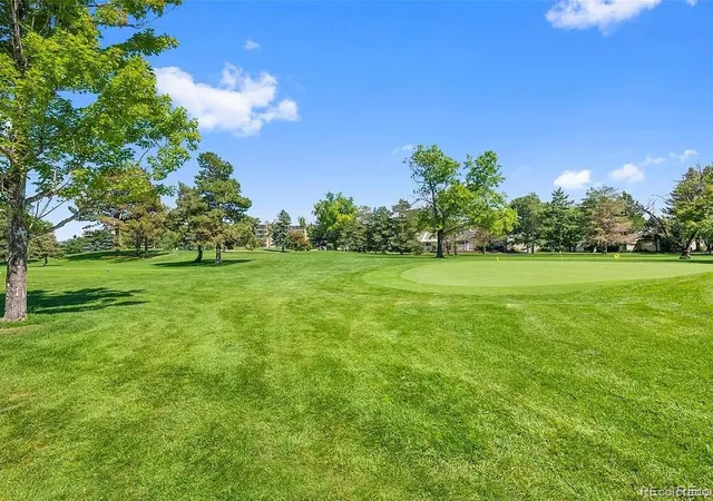 image of 2868 S Heather Gdns Wy, Aurora, CO 80014