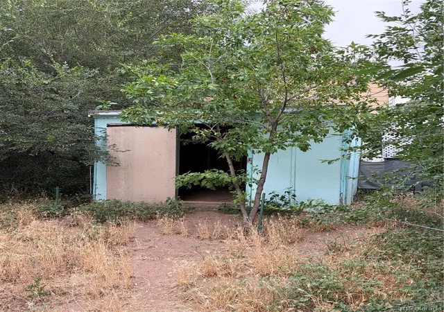 2nd image of 15 Zurich St, Golden, CO 80401 | MLS# 9189215