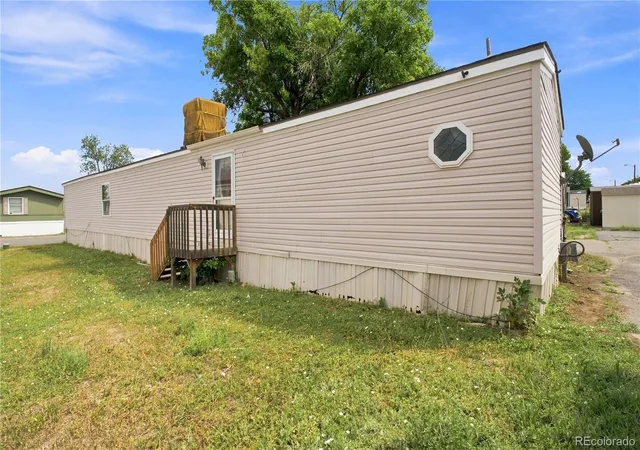 13th image of 26900 E Colfax Ave, Aurora, CO 80018 | MLS# 7600045