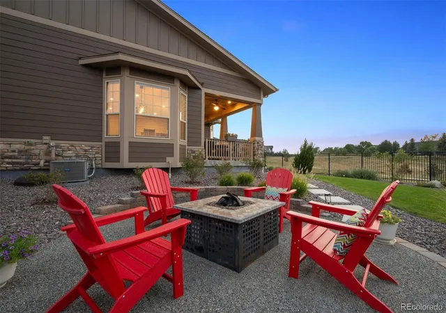 Photo 3 of Single family home for sale at 8322 S Shawnee Ct, Aurora, CO 80016 | MLS# 5815001 | Listing updated on 2026-10-08