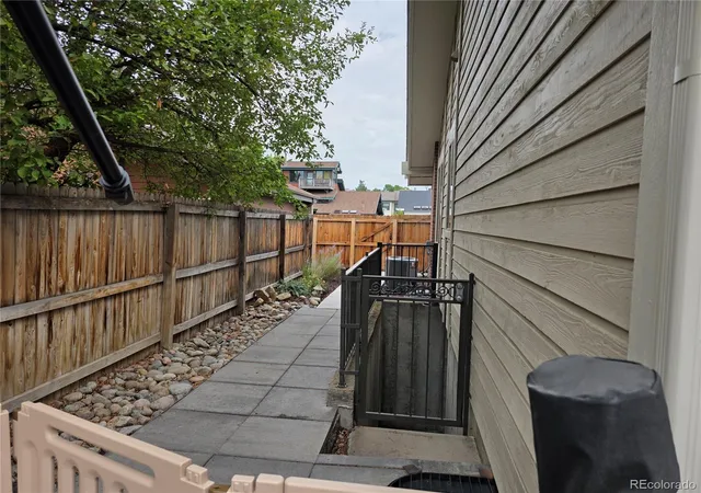 32nd image of 8082 W Chenango Pl, Littleton, CO 80123 | MLS# 2959188