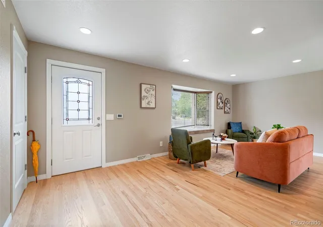 2nd image of 8330 Chase Dr, Arvada, CO 80003 | MLS# 7334944